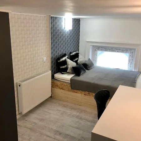 Apartment Corvin Ruinpub Designed *